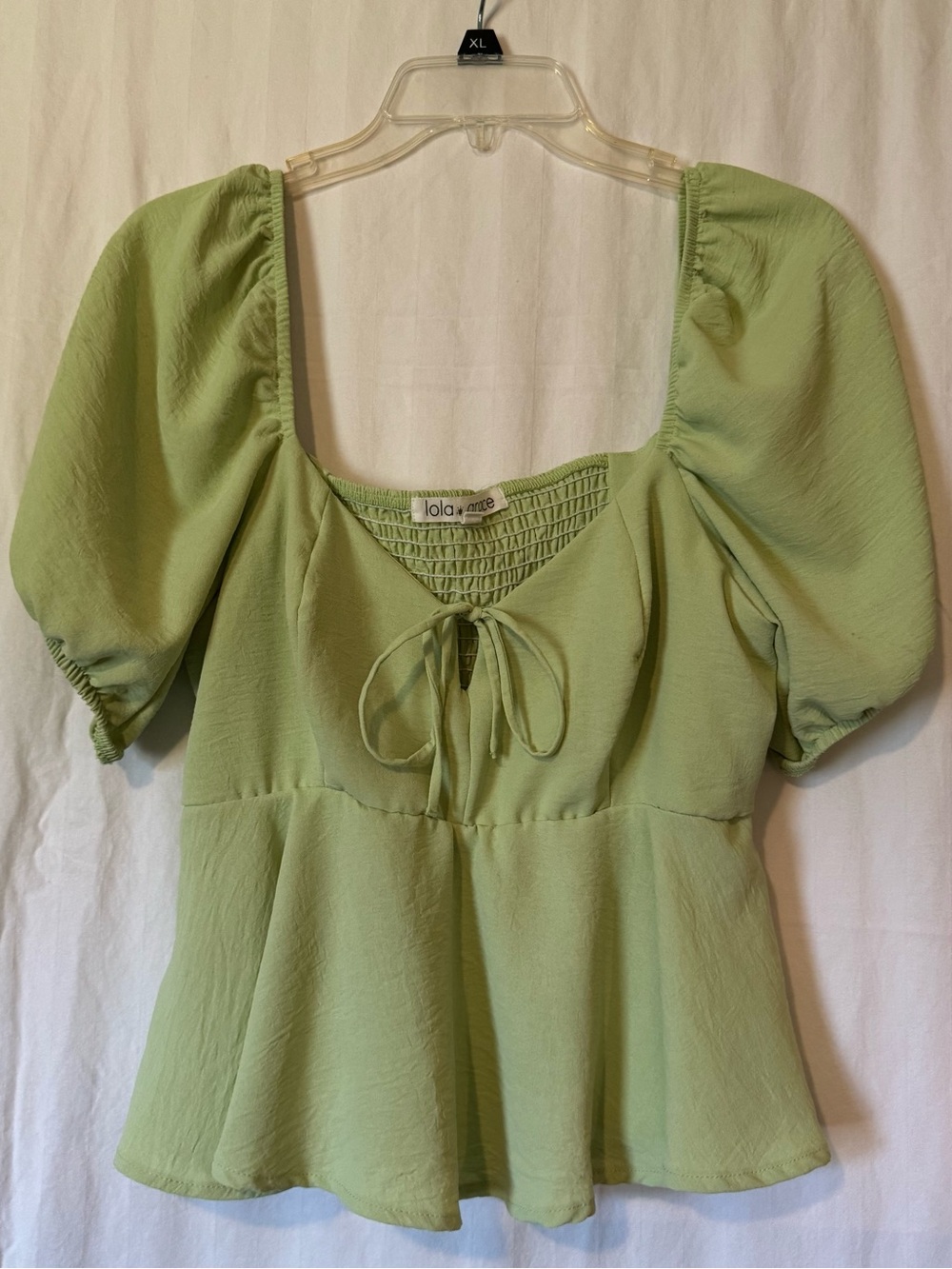 Lola + Grace Light Green V‑Neck Peplum Blouse – Women’s Large